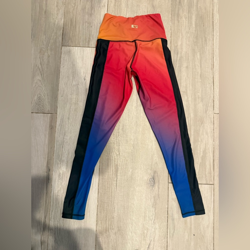 Gently used size Small CHRLDR obre multicolored leggings